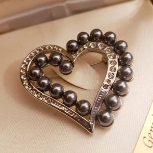 Pearl Heart Pin/Brooch